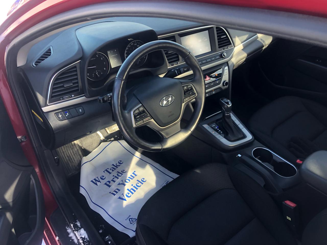 2018 Hyundai Elantra GL  SE - Photo #4