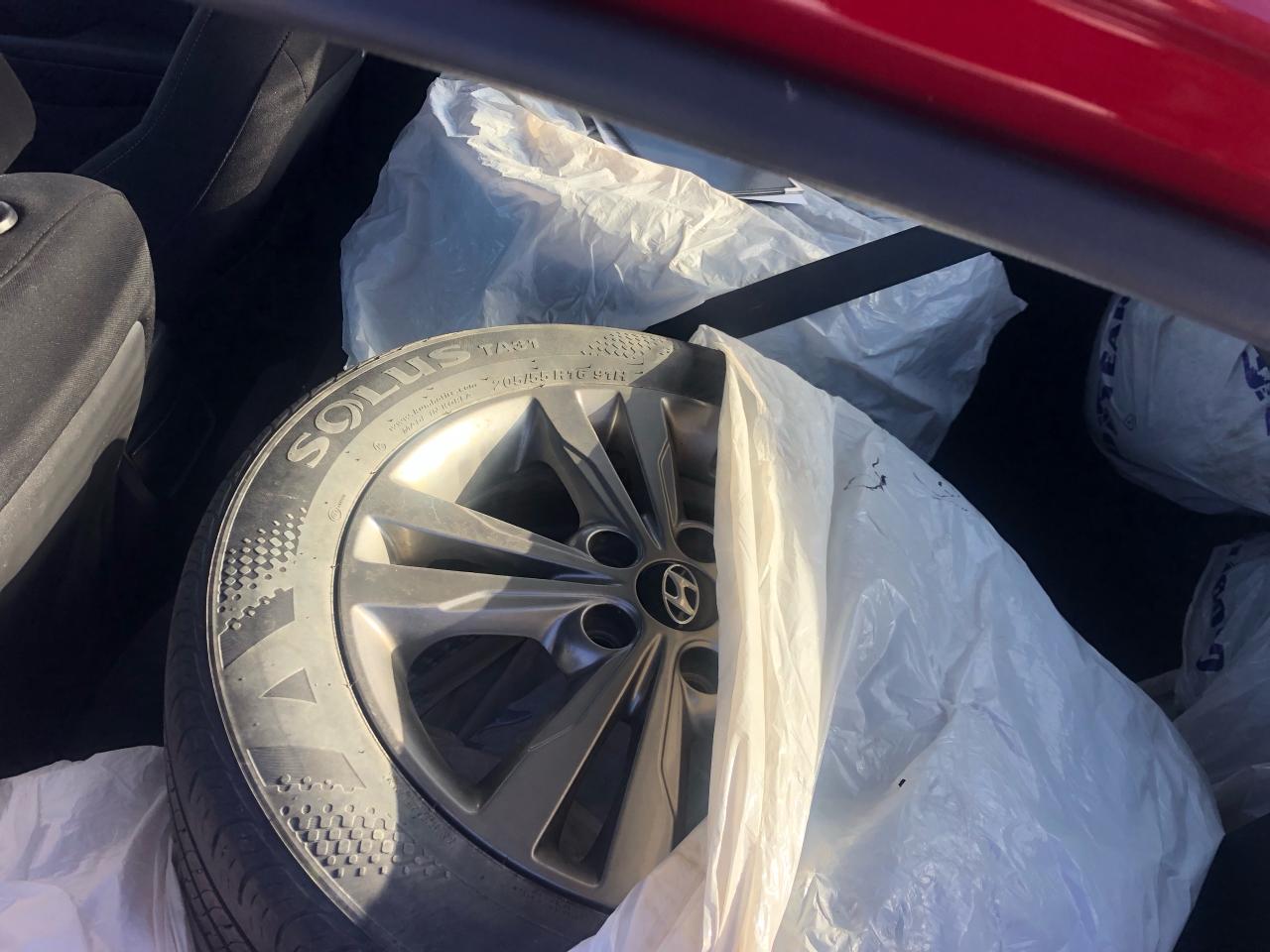 2018 Hyundai Elantra GL  SE - Photo #10