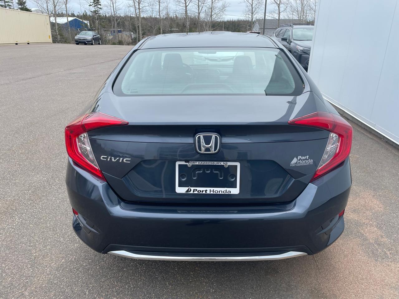 2021 Honda Civic 4D EX CVT Photo4