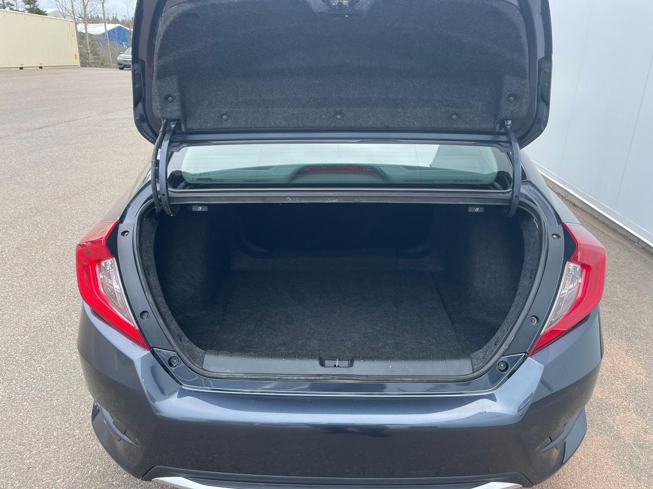 2021 Honda Civic 4D EX CVT Photo