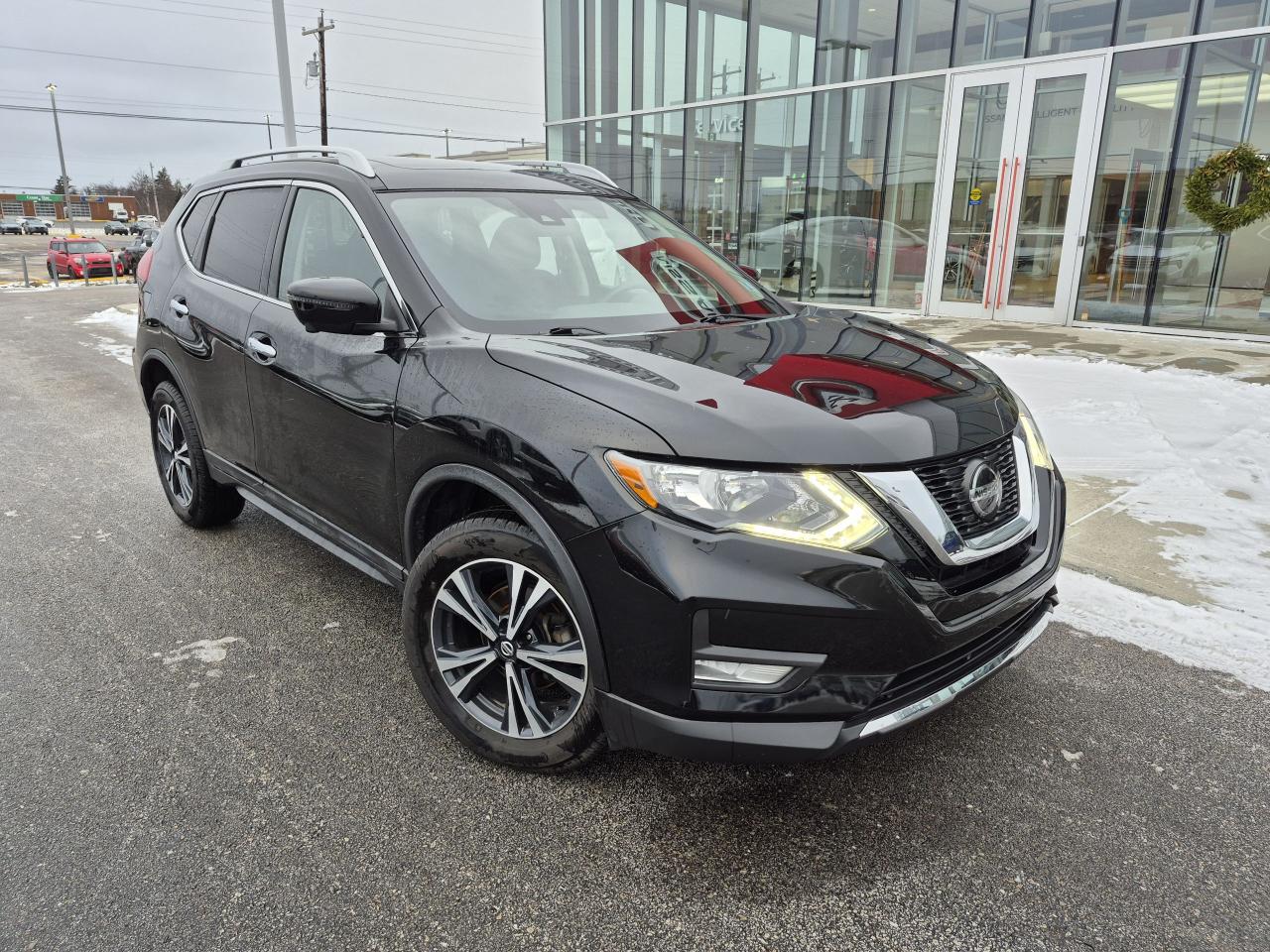 Used 2020 Nissan Rogue SV AWD MOONROOF AND TECHNOLOGY PKG for sale in Yarmouth, NS