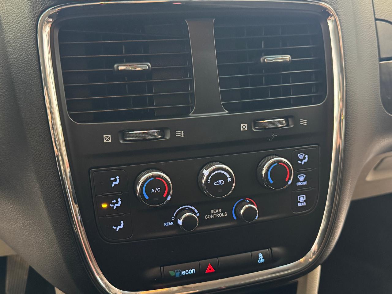 2015 Dodge Grand Caravan CVP+Camera+Touch Screen+Camera+CLEAN CARFAX Photo