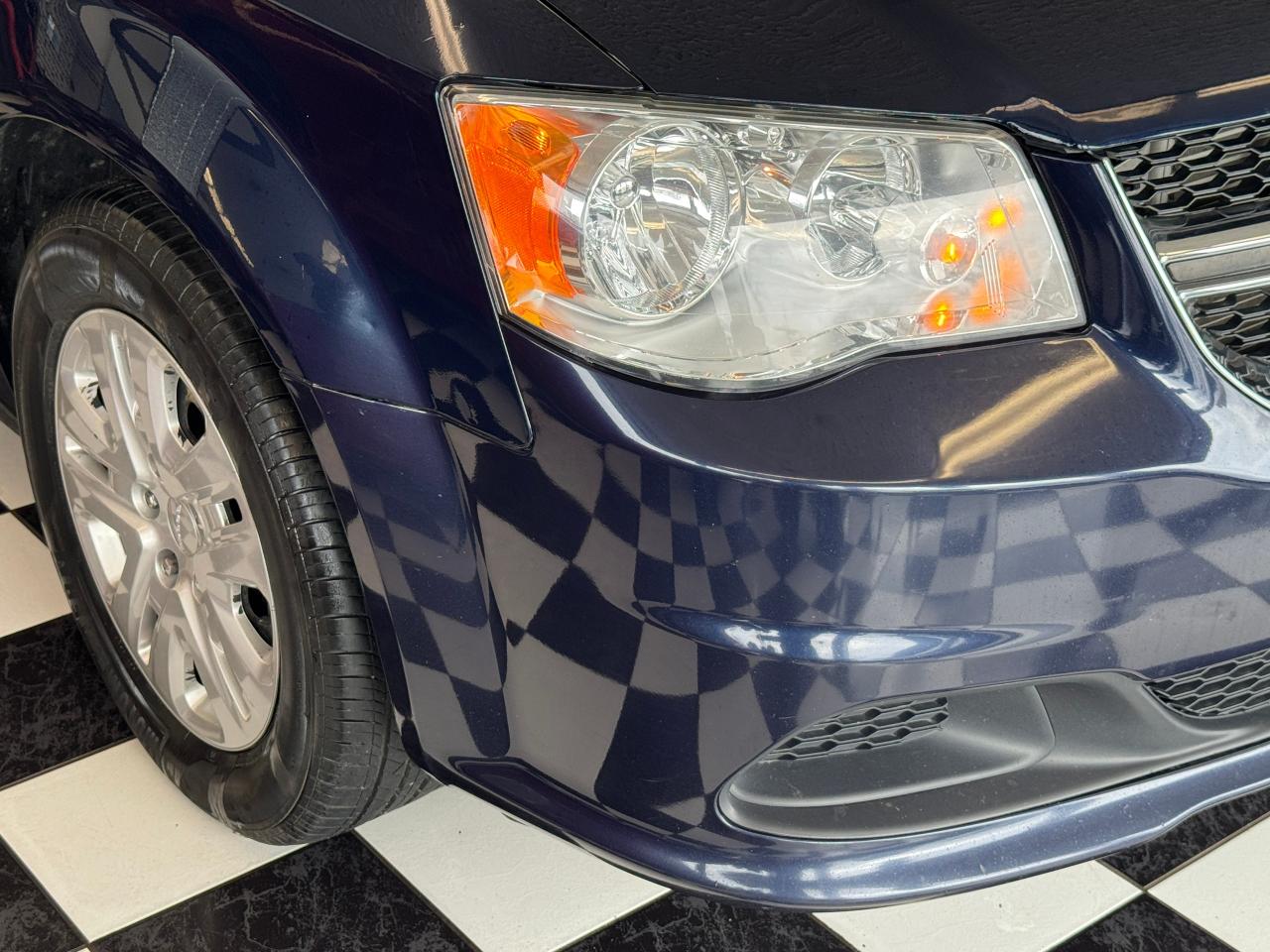 2015 Dodge Grand Caravan CVP+Camera+Touch Screen+Camera+CLEAN CARFAX Photo