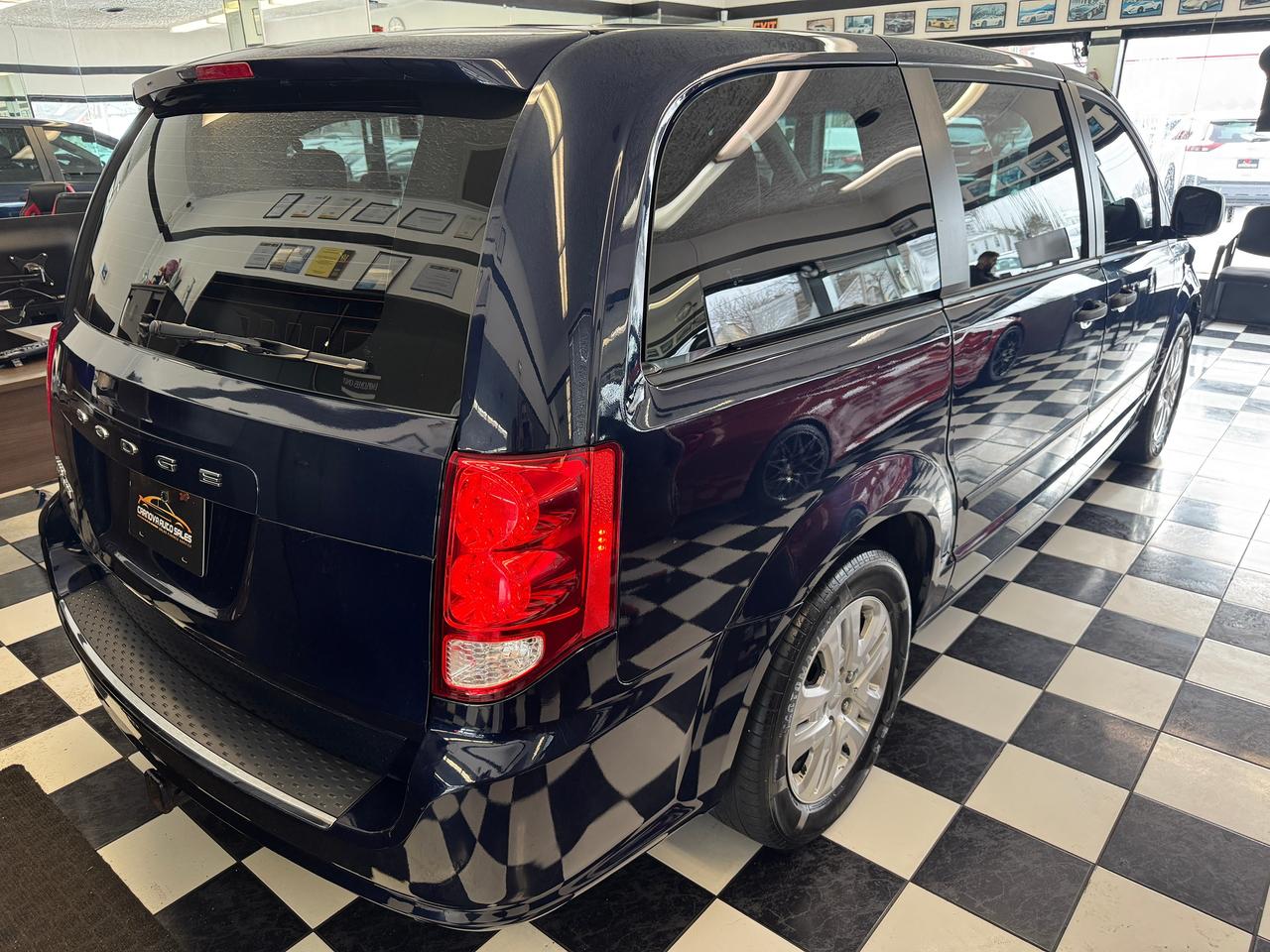2015 Dodge Grand Caravan CVP+Camera+Touch Screen+Camera+CLEAN CARFAX Photo