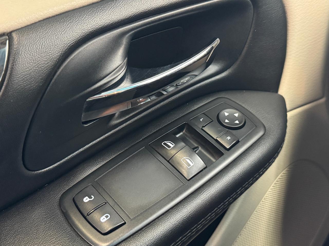 2015 Dodge Grand Caravan CVP+Camera+Touch Screen+Camera+CLEAN CARFAX Photo