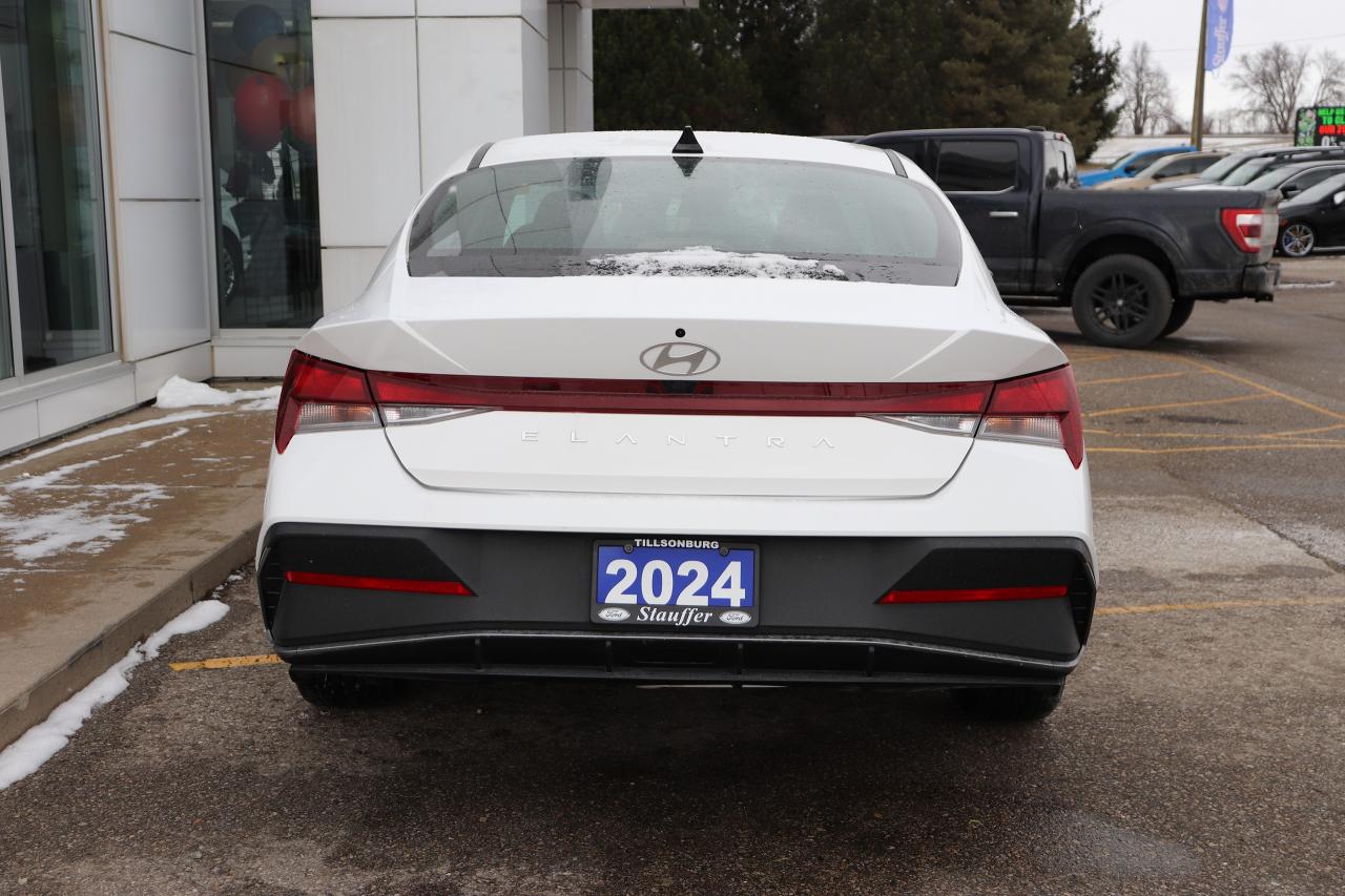 2024 Hyundai Elantra Preferred IVT w/Tech Pkg Photo