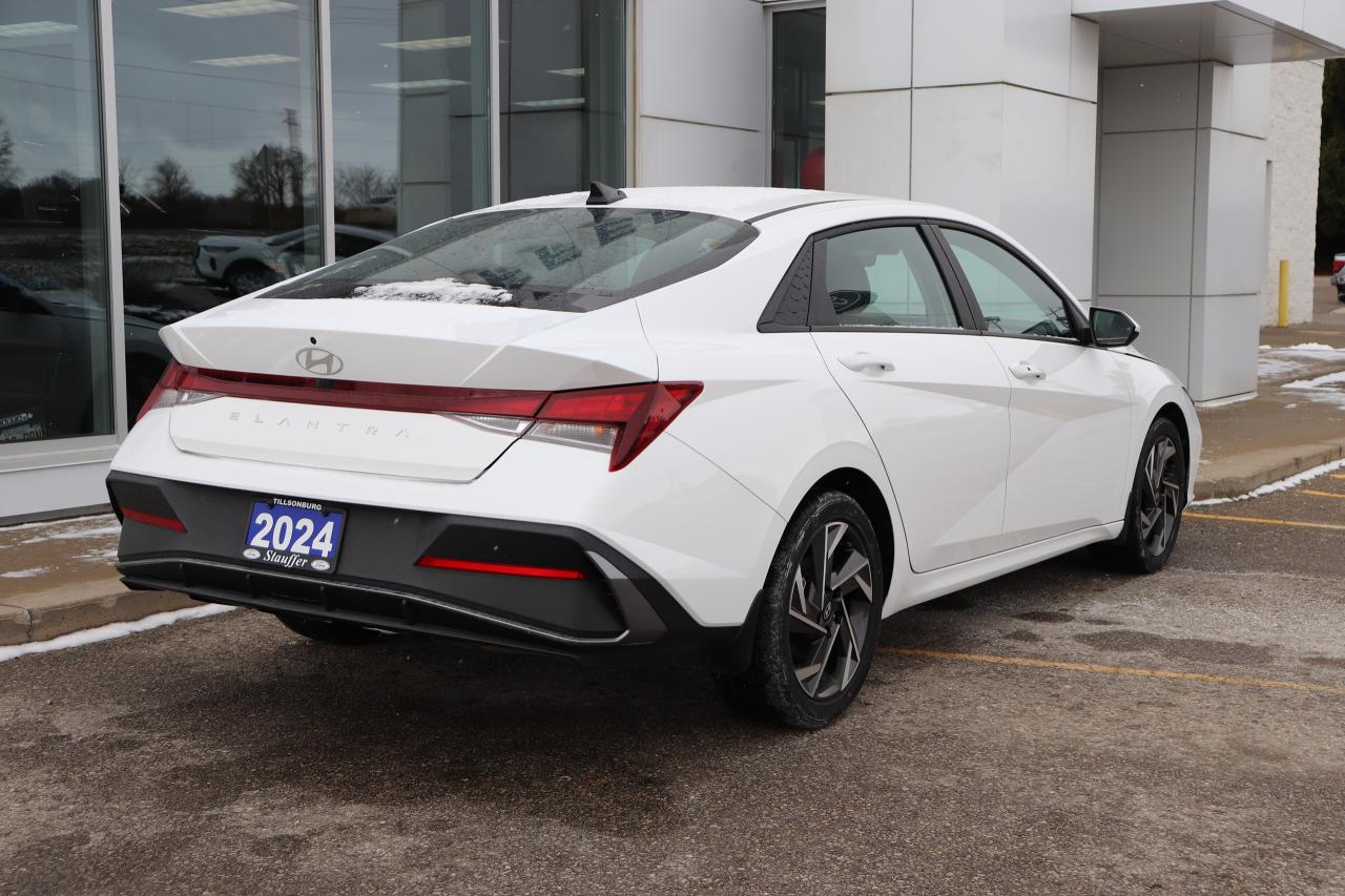 2024 Hyundai Elantra Preferred IVT w/Tech Pkg Photo1