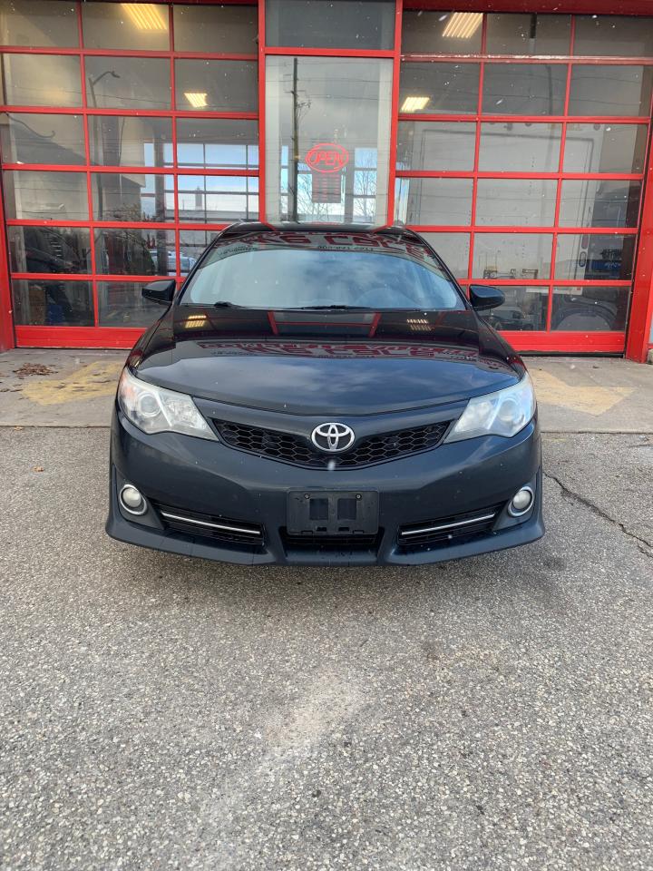 Used 2014 Toyota Camry 4dr Sdn I4 Auto for sale in Oakville, ON