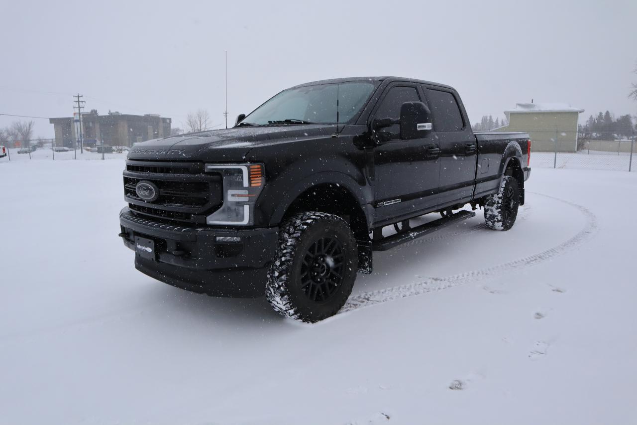 Used 2021 Ford F-350 Super Duty SRW Lariat for sale in Slave Lake, AB