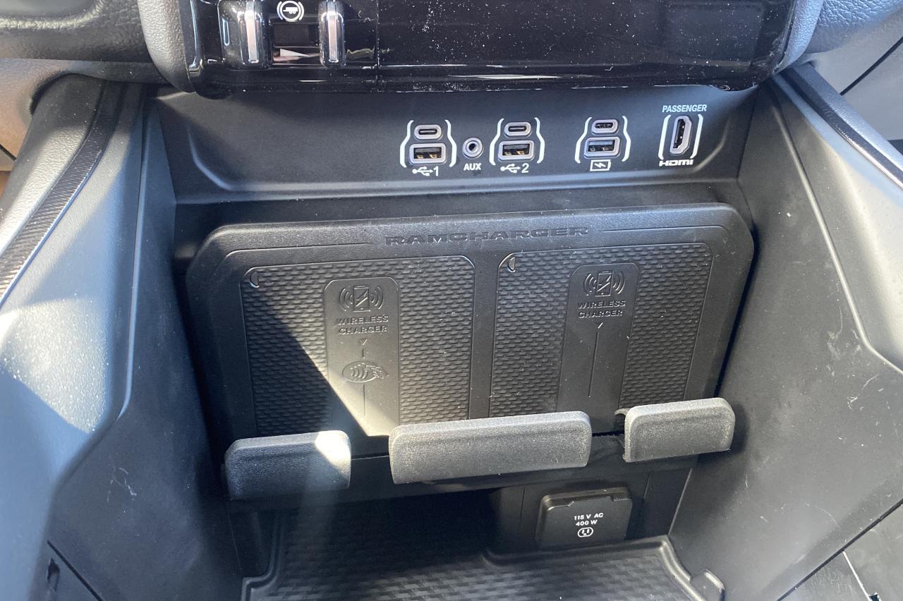2025 RAM 1500 Sport 4x4 Crew Cab 6'4" Box Photo20