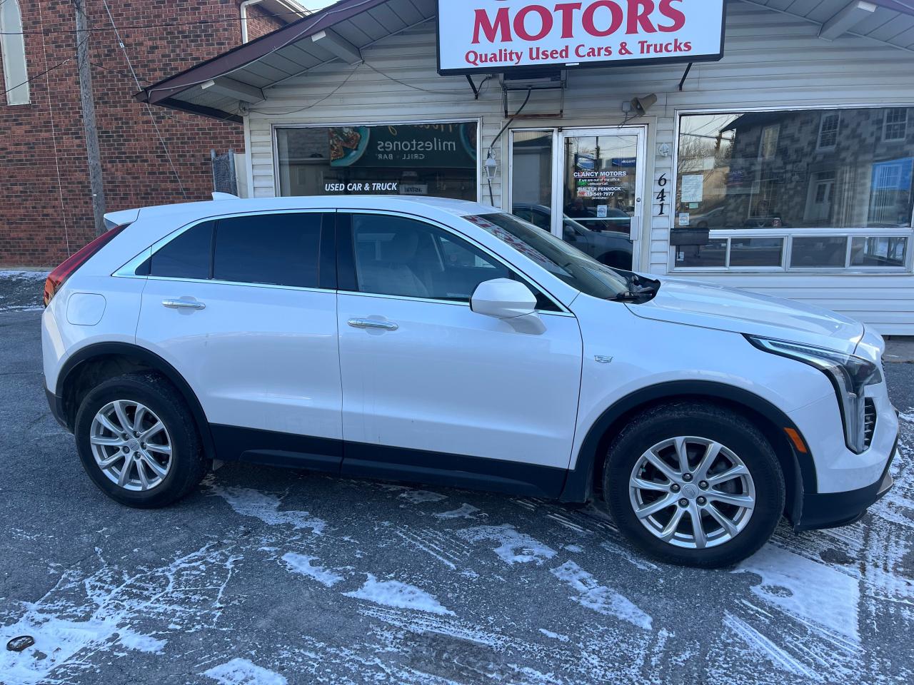 Used 2021 Cadillac XT4 AWD Luxury for sale in Kingston, ON