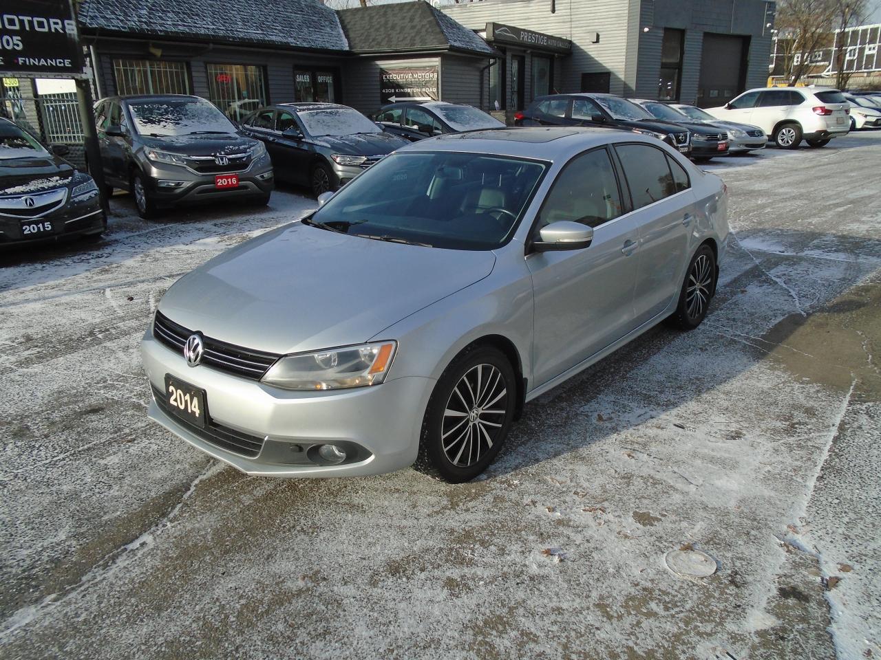 Used 2014 Volkswagen Jetta HIGHLINE/ LOADED / TDI / LEATHER /REAR CAM / MINT for sale in Scarborough, ON