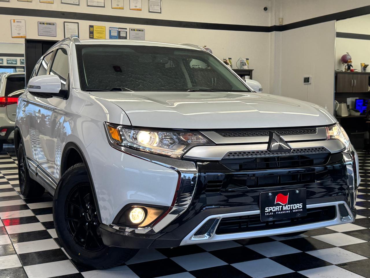 2020 Mitsubishi Outlander EX AWC 7 Passenger+Camera+Roof+CLEAN CARFAX Photo82