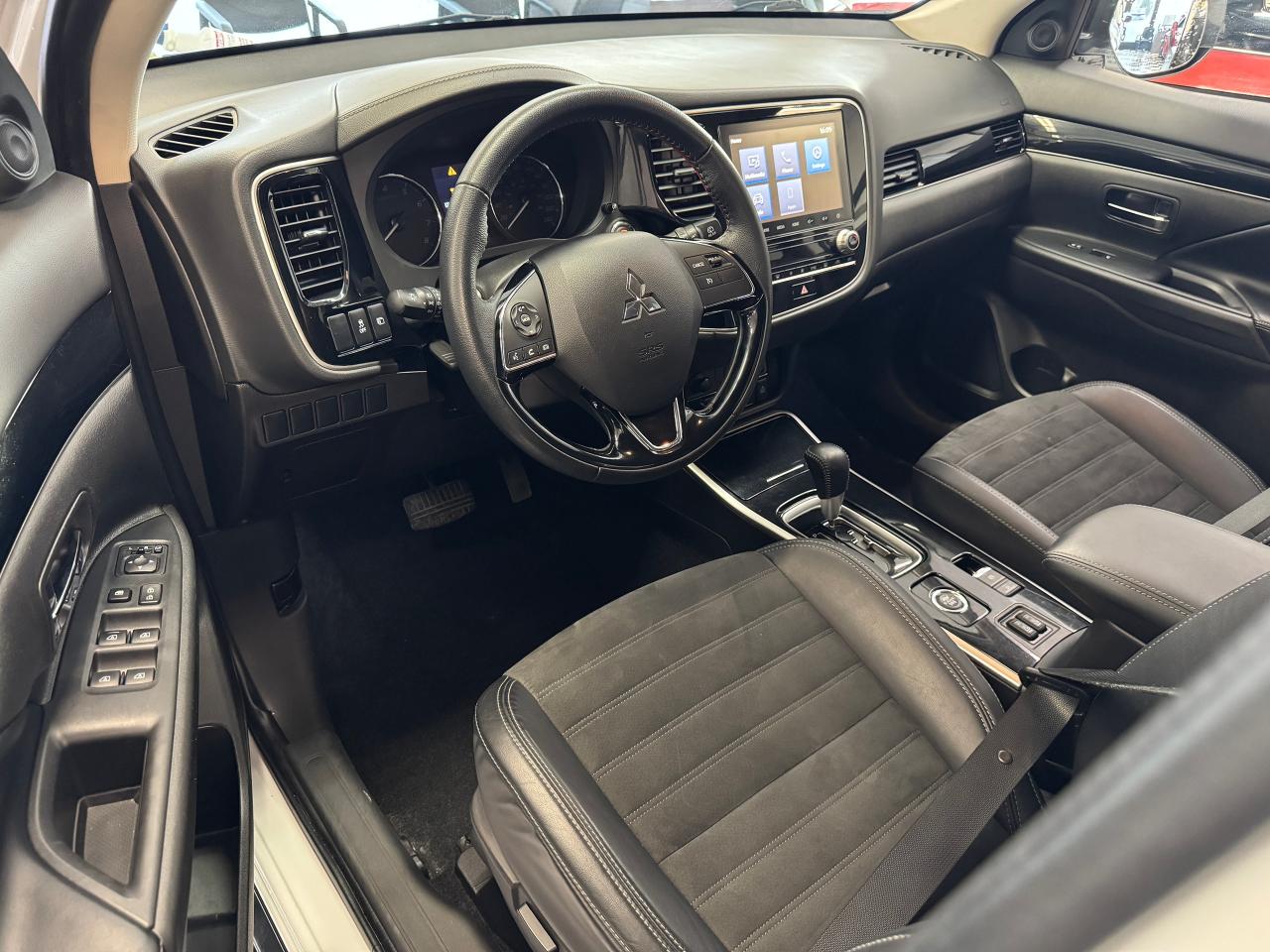 2020 Mitsubishi Outlander EX AWC 7 Passenger+Camera+Roof+CLEAN CARFAX Photo85