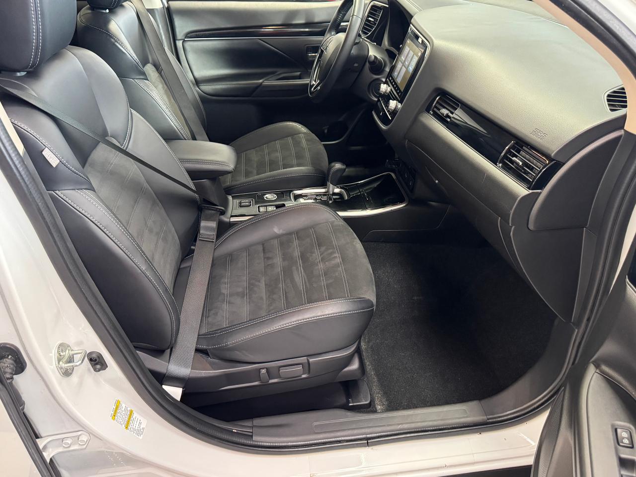 2020 Mitsubishi Outlander EX AWC 7 Passenger+Camera+Roof+CLEAN CARFAX Photo89