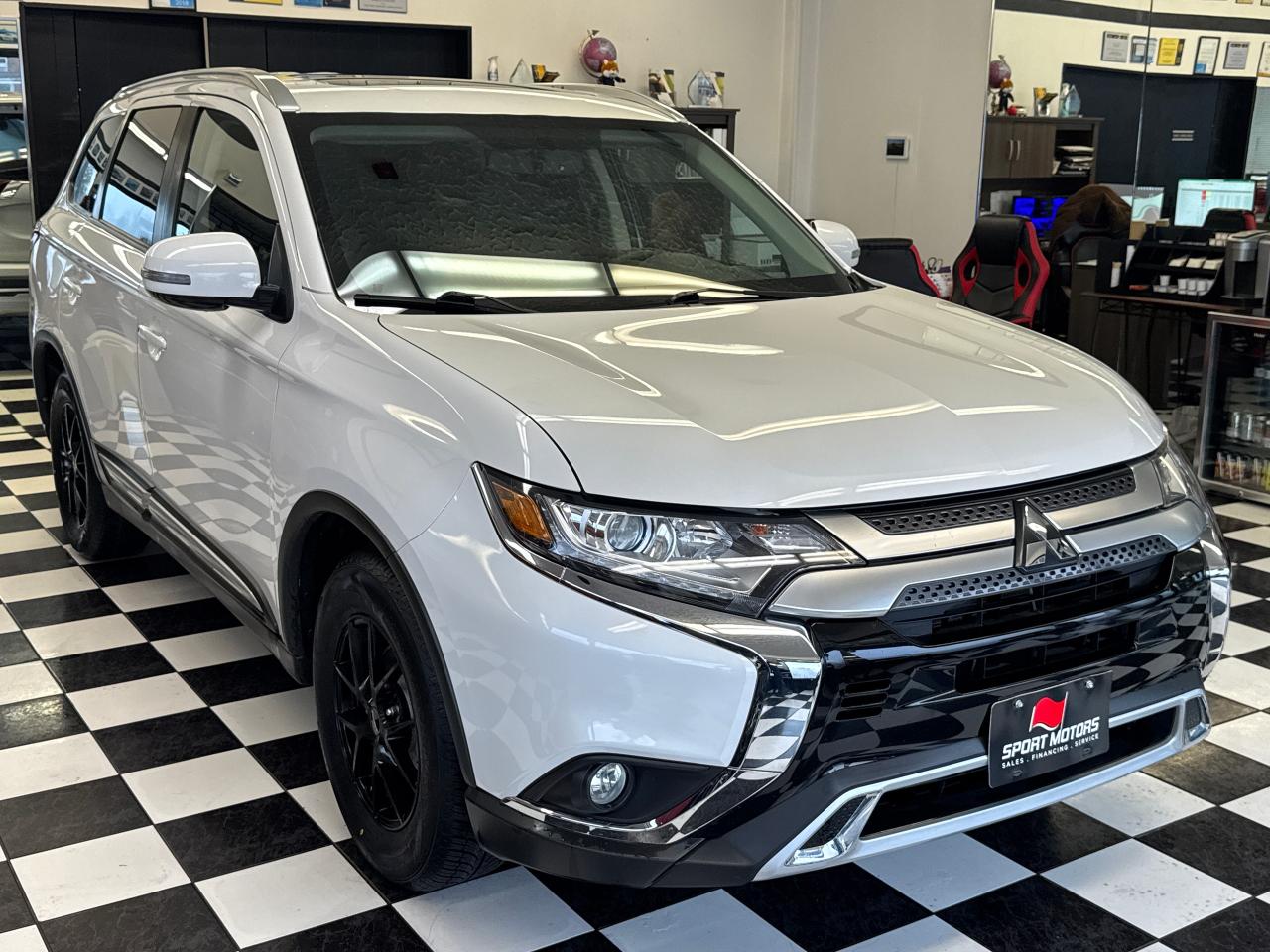 2020 Mitsubishi Outlander EX AWC 7 Passenger+Camera+Roof+CLEAN CARFAX Photo75