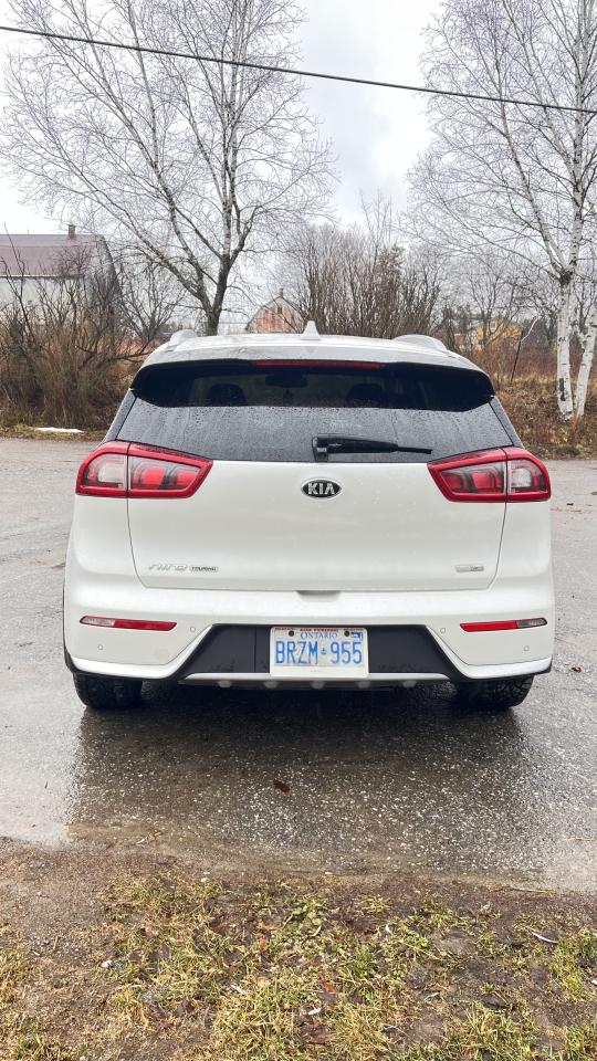 2019 Kia NIRO SX Touring FWD, HYBRID, 77 KMS, ONE OWNER - Photo #4