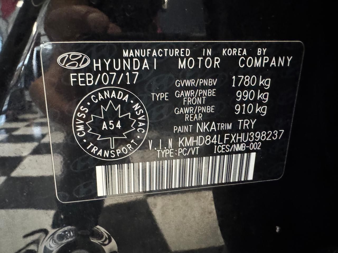2017 Hyundai Elantra GL+New Tires+Camera+ApplePlay+Heated Steering Photo39