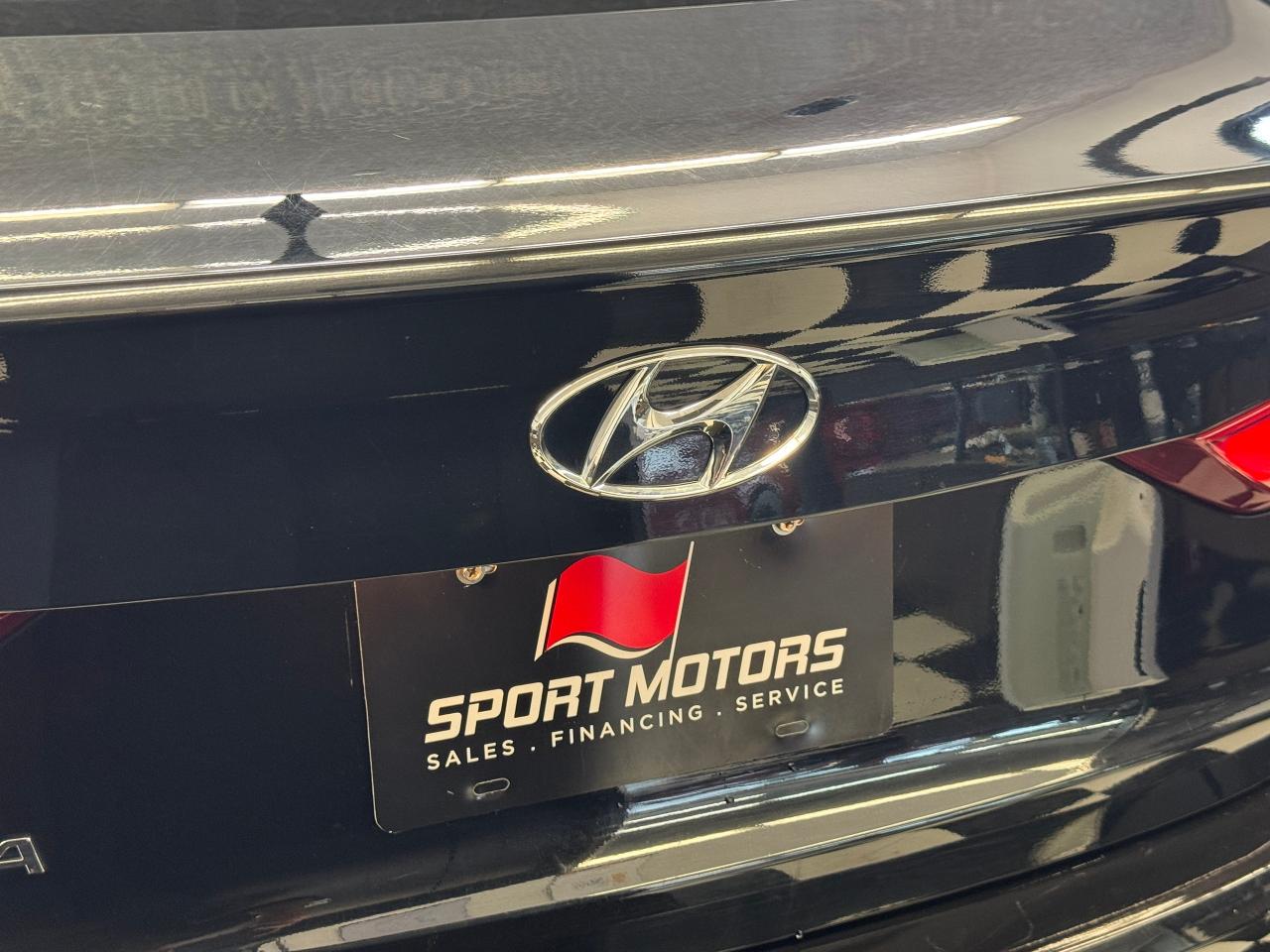 2017 Hyundai Elantra GL+New Tires+Camera+ApplePlay+Heated Steering Photo63