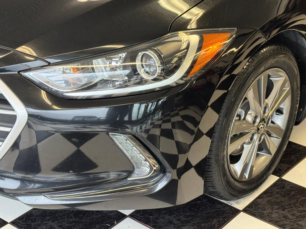 2017 Hyundai Elantra GL+New Tires+Camera+ApplePlay+Heated Steering Photo36