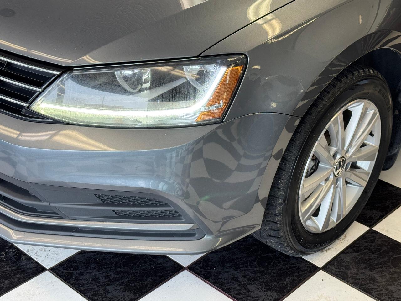2017 Volkswagen Jetta Wolfsburg Edition+Roof+Heated Seats+CLEAN CARFAX - Photo #38