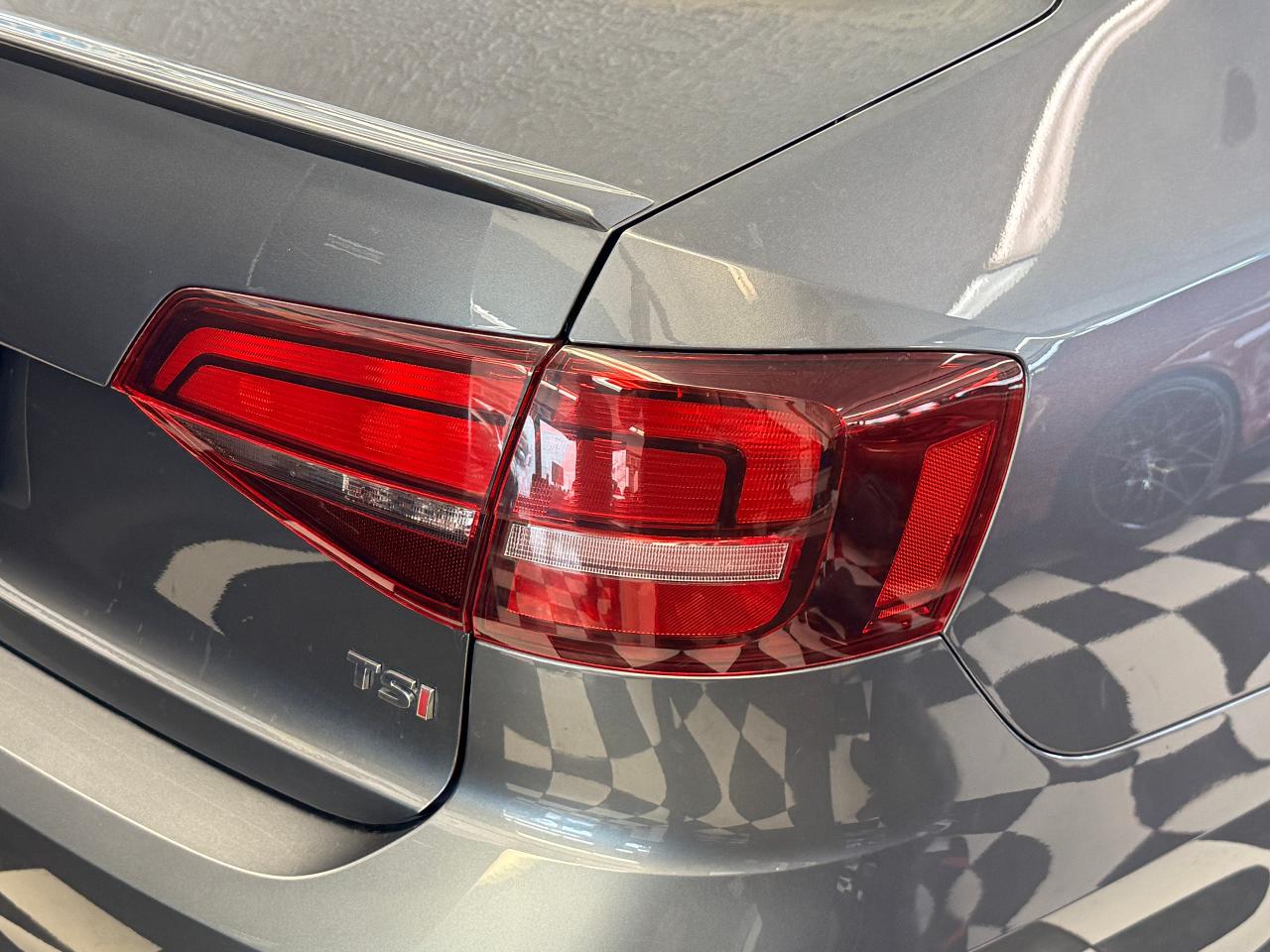 2017 Volkswagen Jetta Wolfsburg Edition+Roof+Heated Seats+CLEAN CARFAX - Photo #63