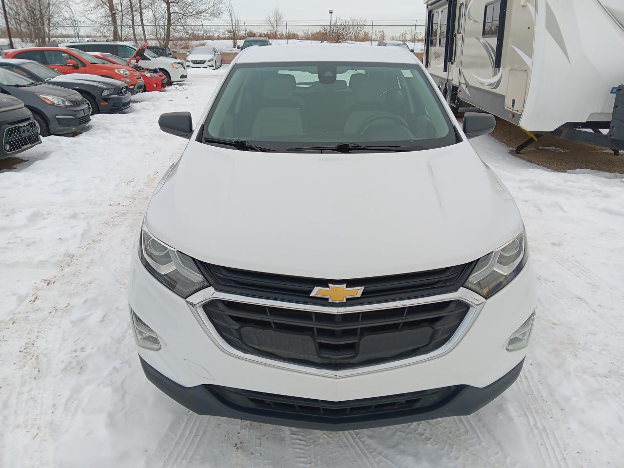 2020 Chevrolet Equinox AWD, Remote Start, BU Cam, Htd Seats, Lane assist - Photo #2