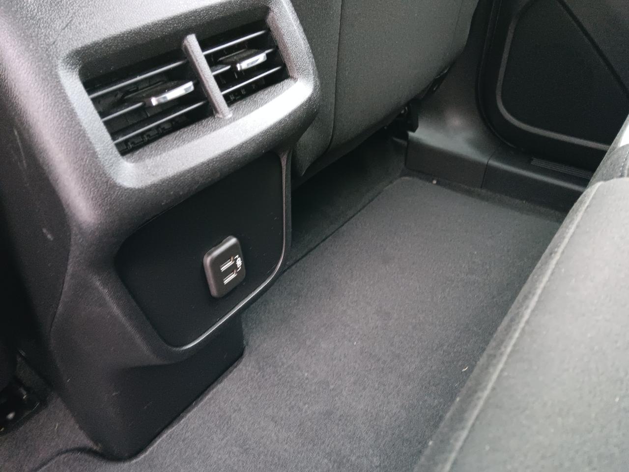 2020 Chevrolet Equinox AWD, Remote Start, BU Cam, Htd Seats, Lane assist - Photo #15