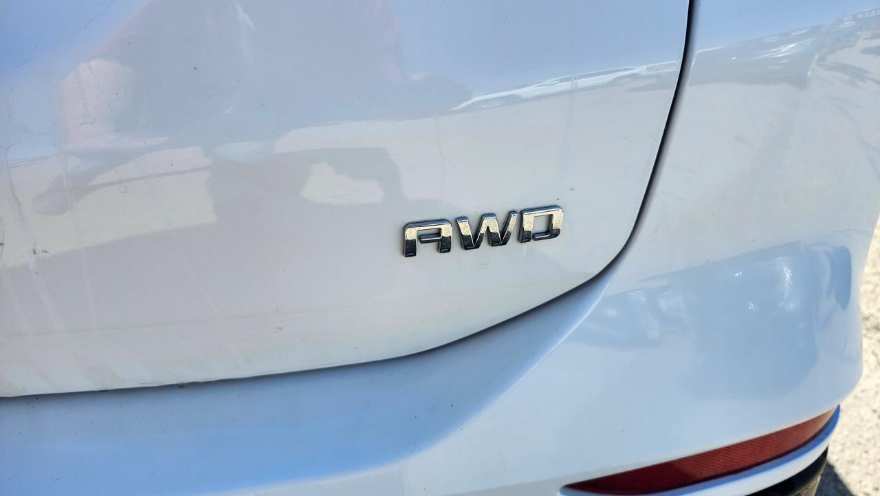 2020 Chevrolet Equinox AWD, Remote Start, BU Cam, Htd Seats, Lane assist - Photo #6