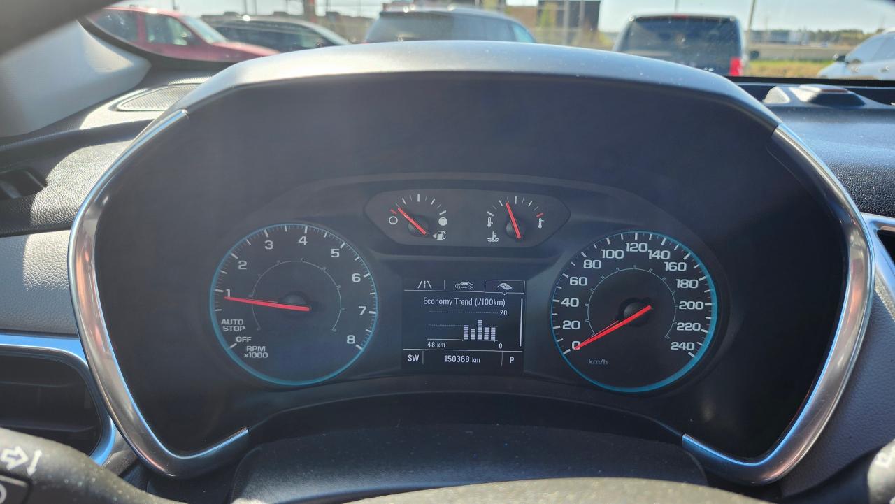 2020 Chevrolet Equinox AWD, Remote Start, BU Cam, Htd Seats, Lane assist - Photo #16