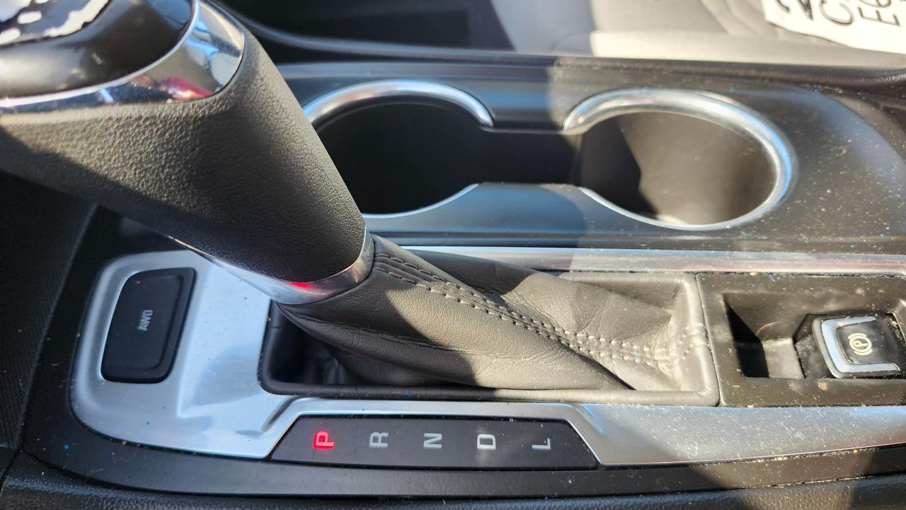 2020 Chevrolet Equinox AWD, Remote Start, BU Cam, Htd Seats, Lane assist - Photo #22