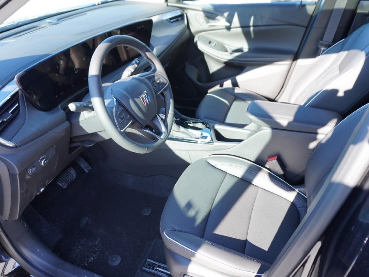 2025 Buick Encore GX Avenir  - Leather Seats - Sunroof Photo