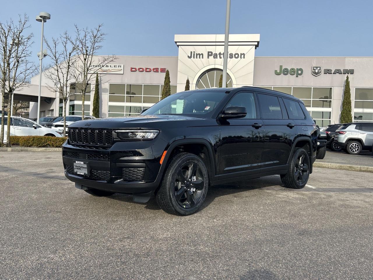 New 2025 Jeep Grand Cherokee L Altitude for sale in Surrey, BC