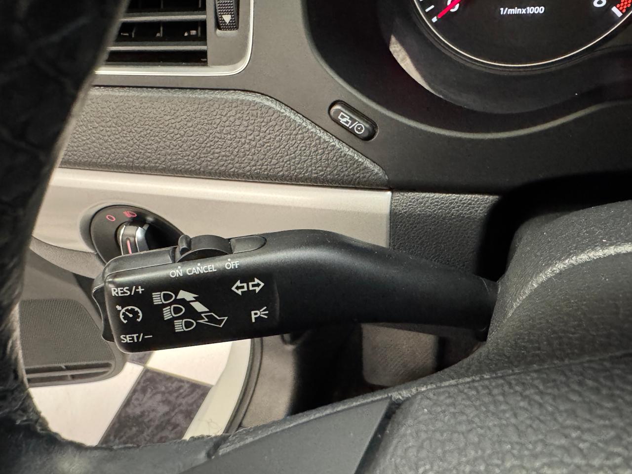 2014 Volkswagen Jetta Comfortline+New Brakes+A/C+Heated Seats Photo35