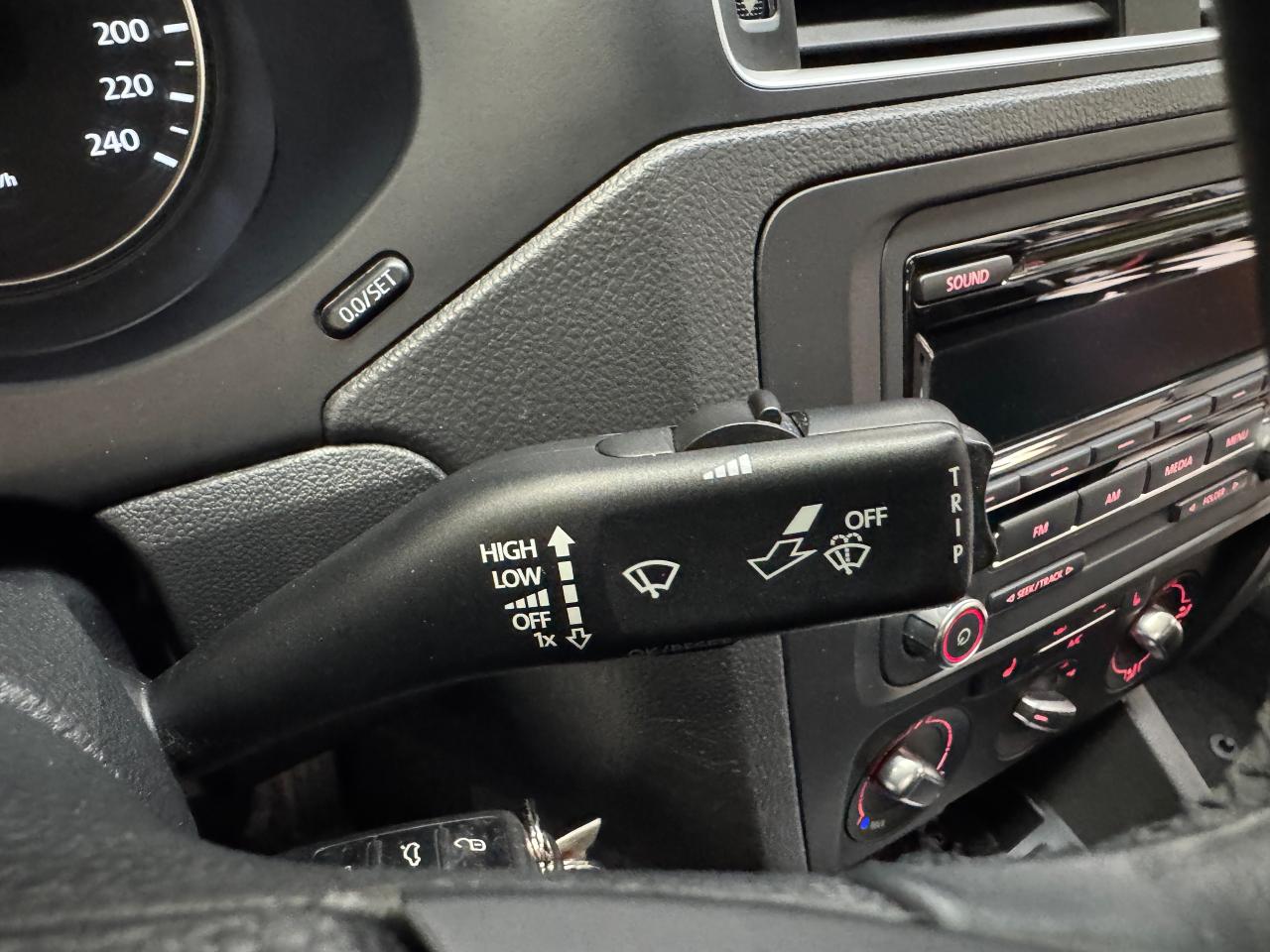 2014 Volkswagen Jetta Comfortline+New Brakes+A/C+Heated Seats Photo31