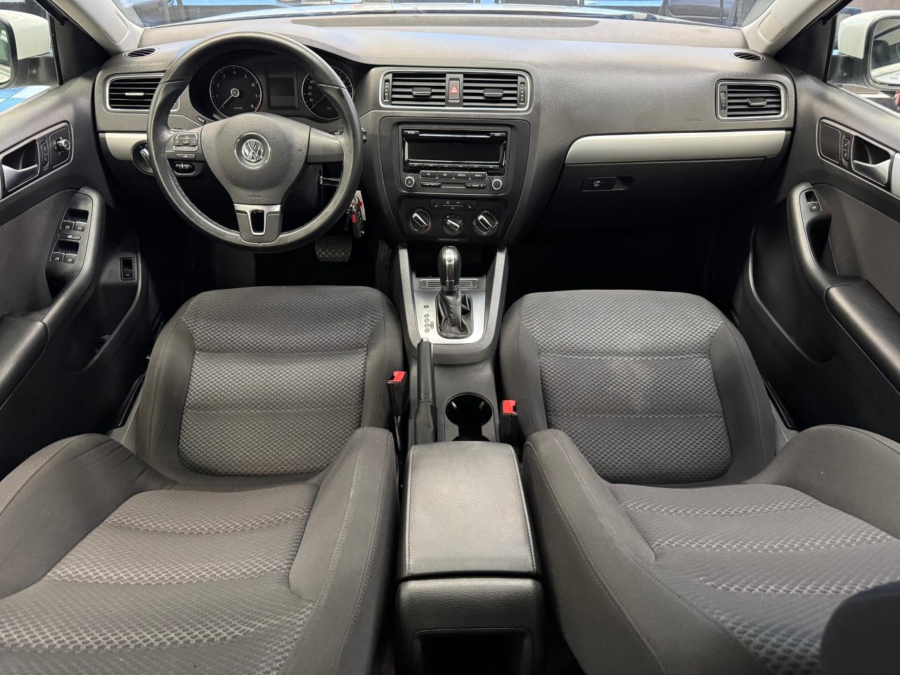 2014 Volkswagen Jetta Comfortline+New Brakes+A/C+Heated Seats - Photo #2