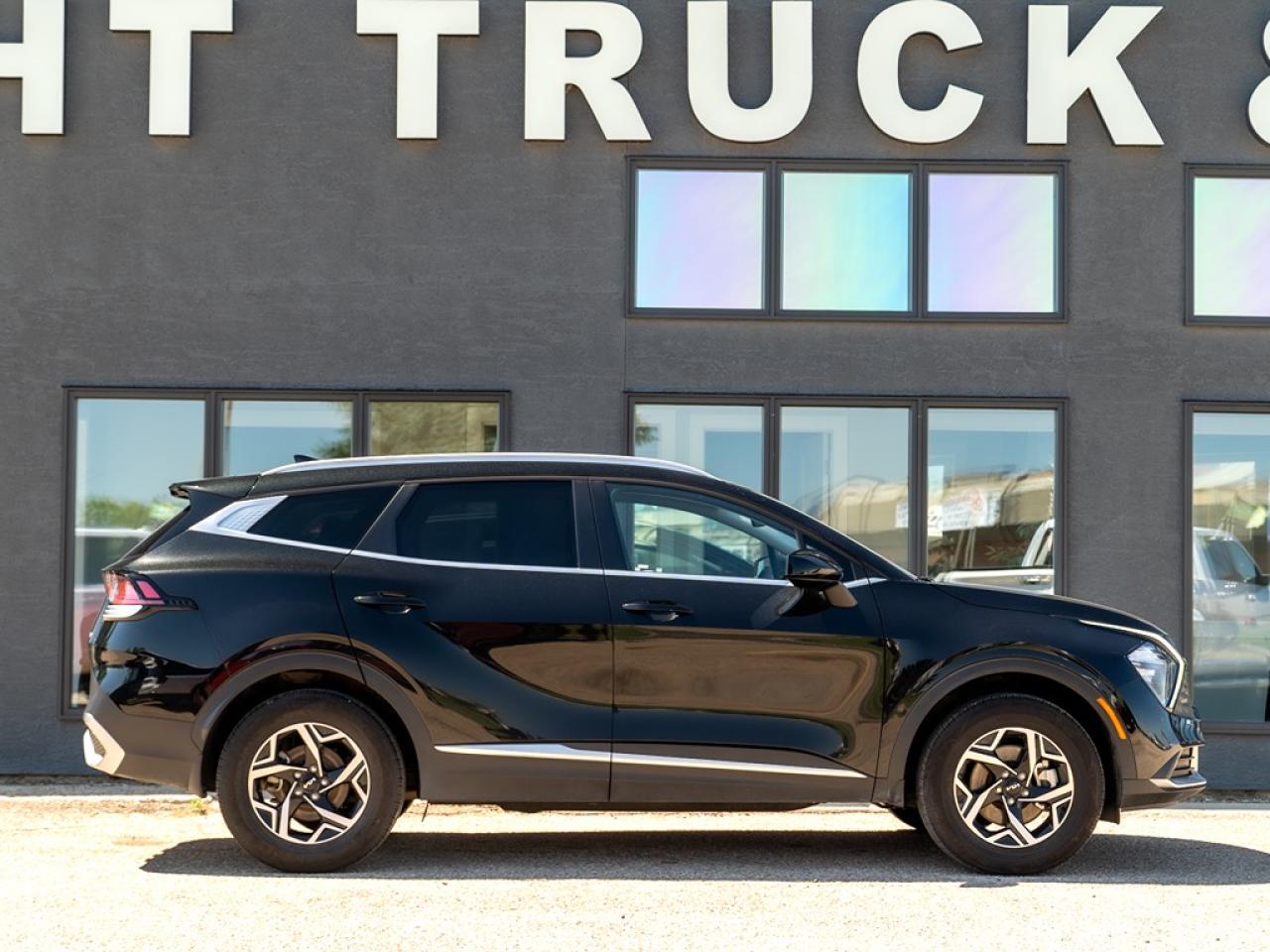 2023 Kia Sportage LX AWD Photo24