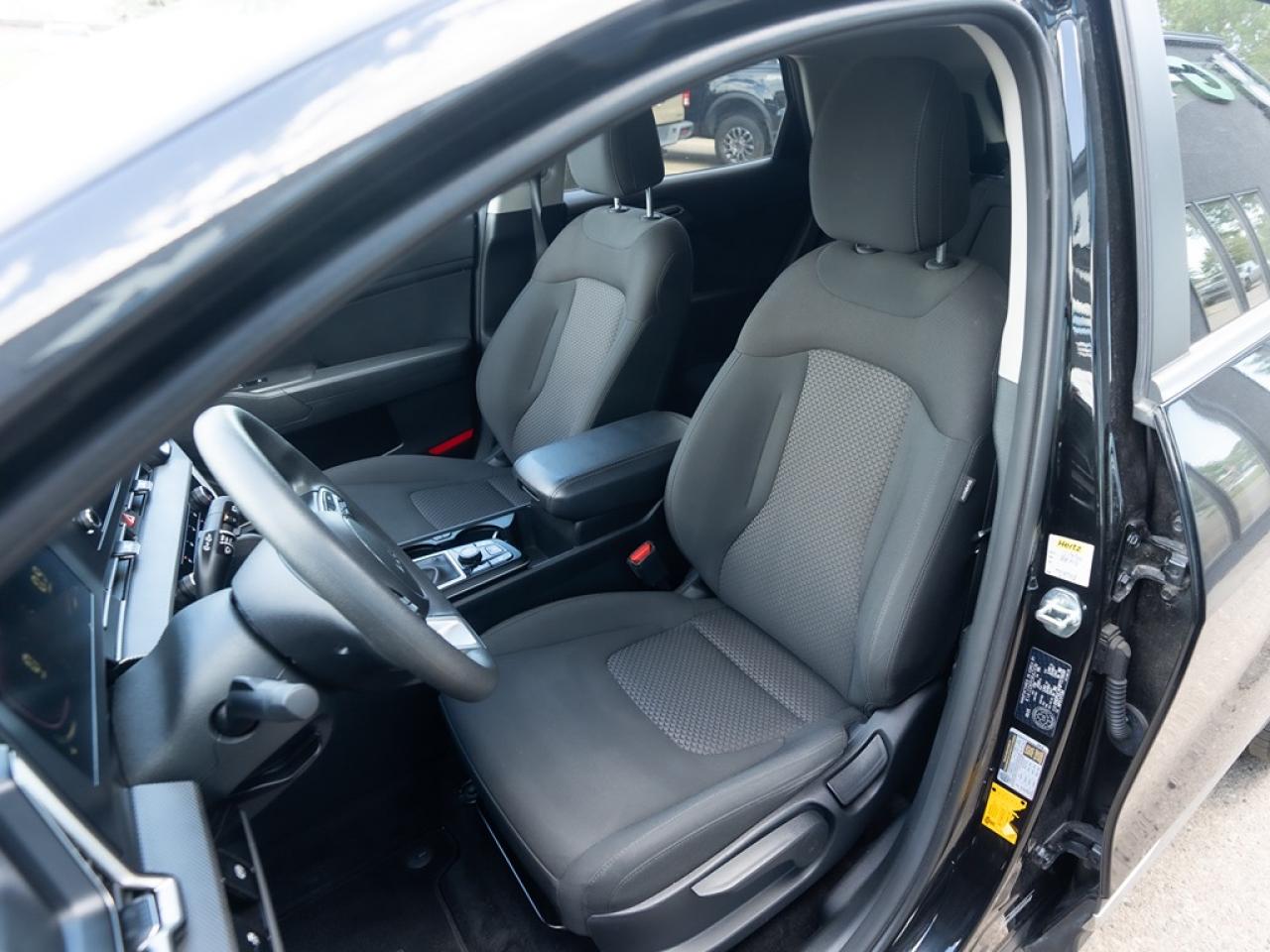2023 Kia Sportage LX AWD Photo15