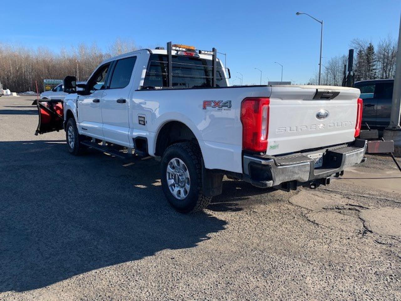 2023 Ford F-250 XLT 4WD Crew Cab 6.75' Box - Photo #2