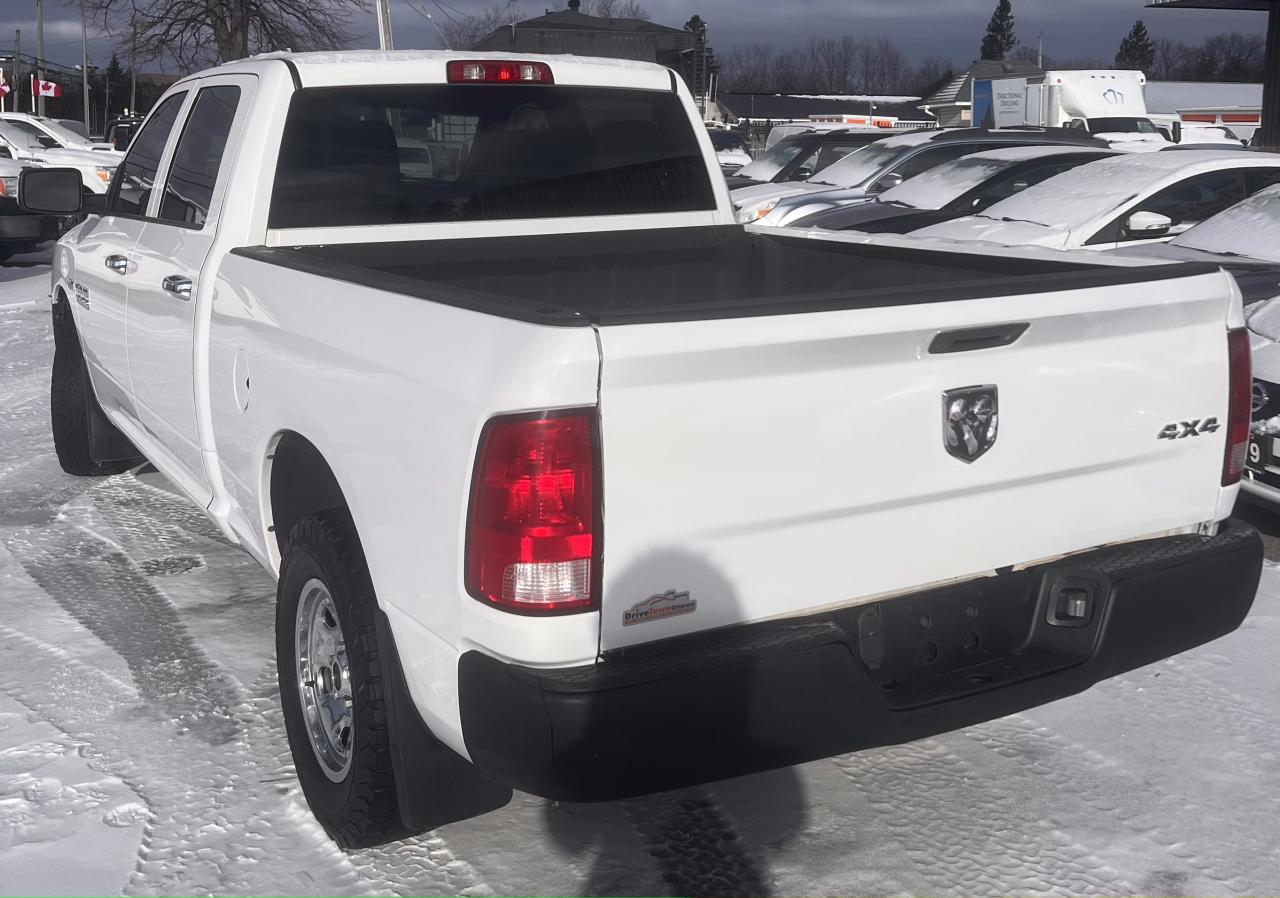 2017 RAM 1500 4WD CREW CAB 149" ST - Photo #3