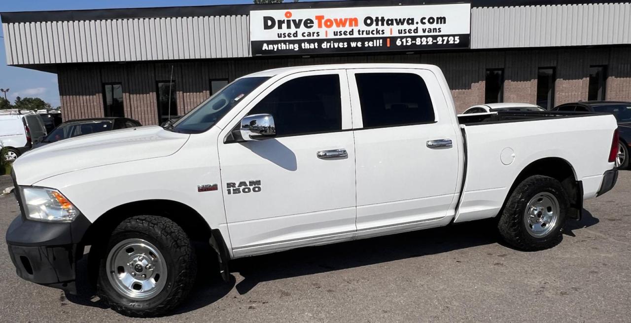 2017 RAM 1500 4WD CREW CAB 149" ST - Photo #2