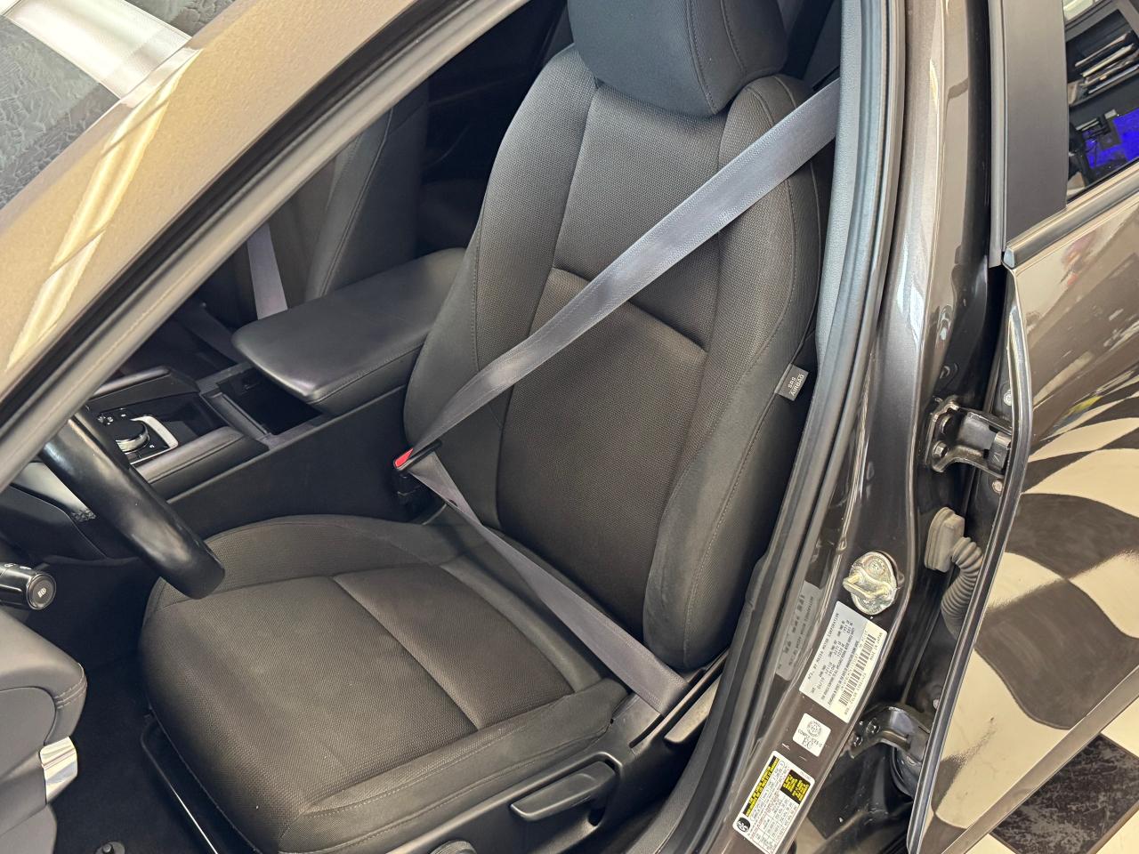 2019 Mazda MAZDA3 GS AWD+Camera+Blind Spot+Heated Steering Photo18