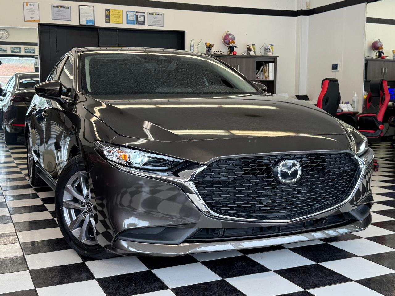 2019 Mazda MAZDA3 GS AWD+Camera+Blind Spot+Heated Steering Photo14