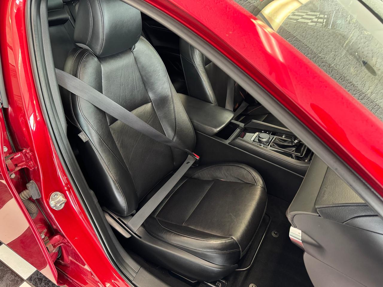 2020 Mazda MAZDA3 GT+Leather+Roof+GPS+Adaptive Cruise+CLEAN CARFAX Photo