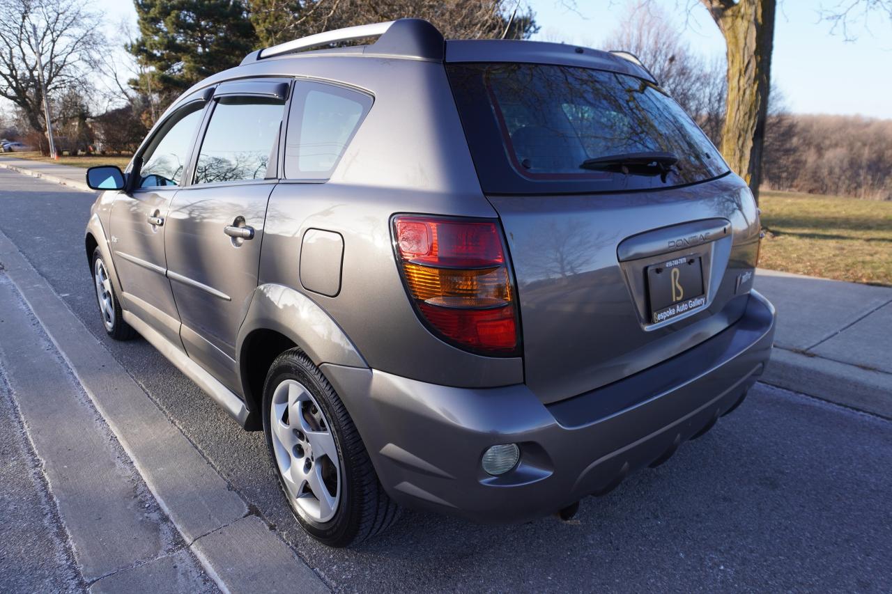 2006 Pontiac Vibe LOW KM'S / WELL SERVICED / POWER GROUP / LOCAL CAR Photo2