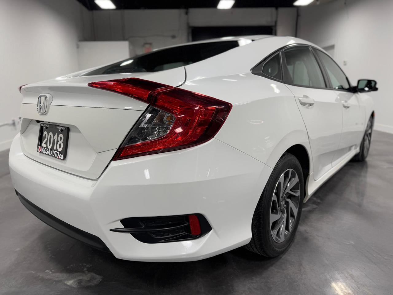 2018 Honda Civic AUTO NO ACCIDENT HEATED SEATS BLINDSPOT CAMERA Photo3