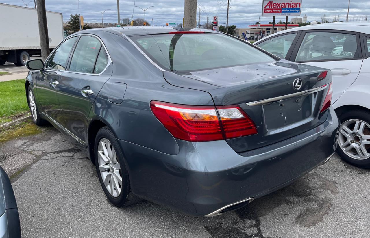 2010 Lexus LS 460  Photo4