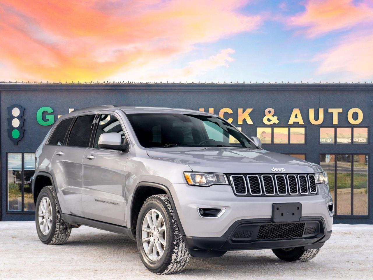 2021 Jeep Grand Cherokee LAREDO 4x4 Photo22