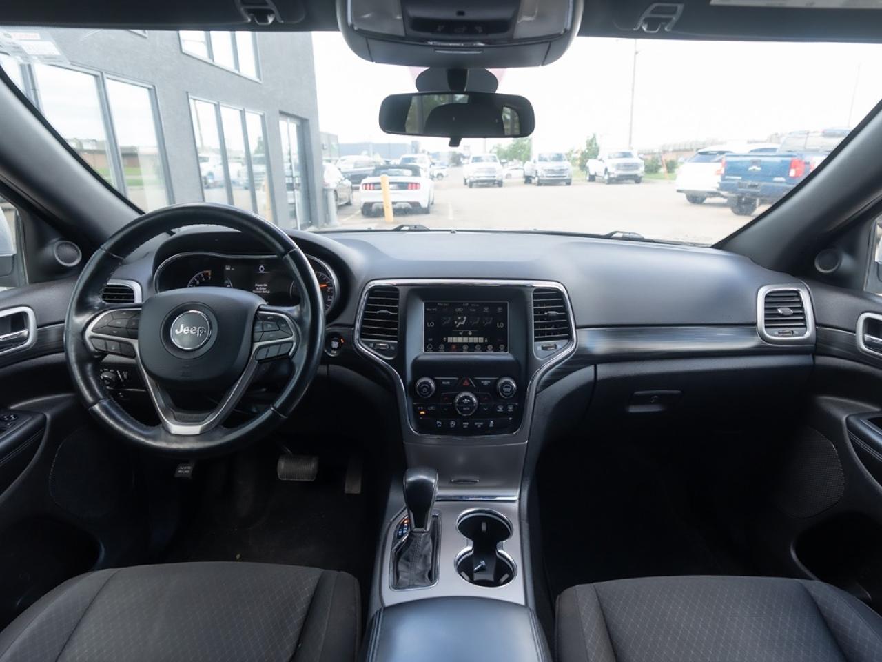 2021 Jeep Grand Cherokee LAREDO 4x4 Photo7