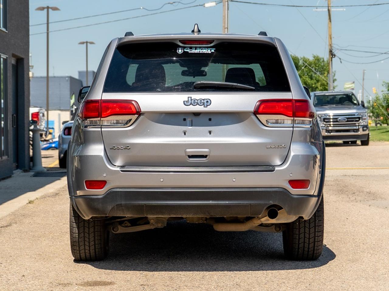 2021 Jeep Grand Cherokee LAREDO 4x4 Photo6